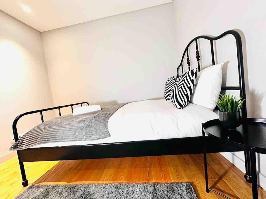 Lisbon Marques De Pombal Top Flat Great Locations City Center B Exterior photo