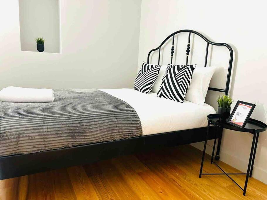 Lisbon Marques De Pombal Top Flat Great Locations City Center B Exterior photo